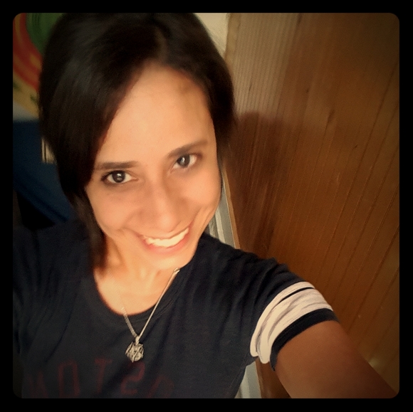 Meet your Posher, Sarah - Picture 1 of 1